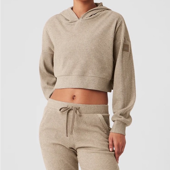 Alo - Picture 3 of 8